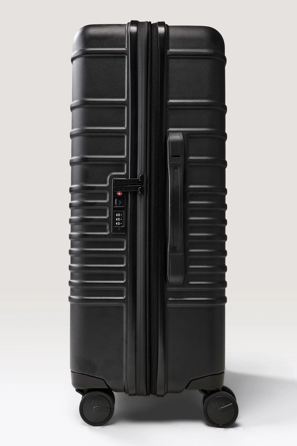 The Large Check-In Roller in Black