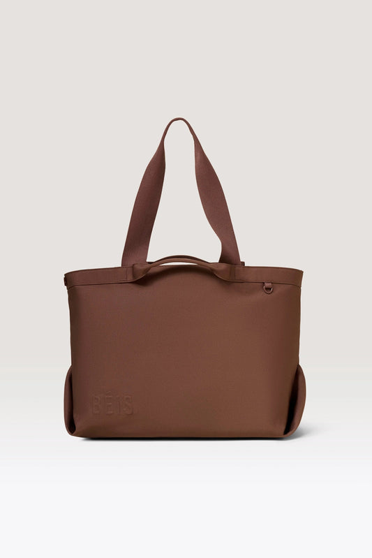 The Travel Tote in Maple