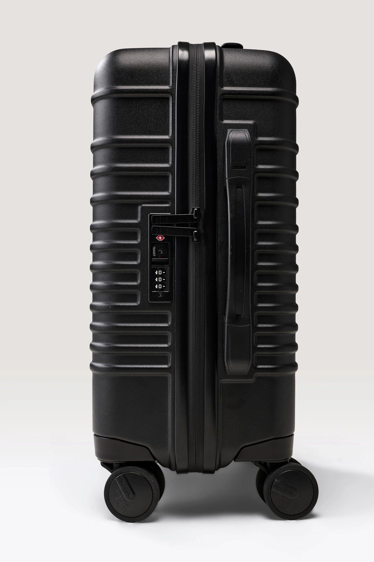 The Small Carry-On Roller in Black